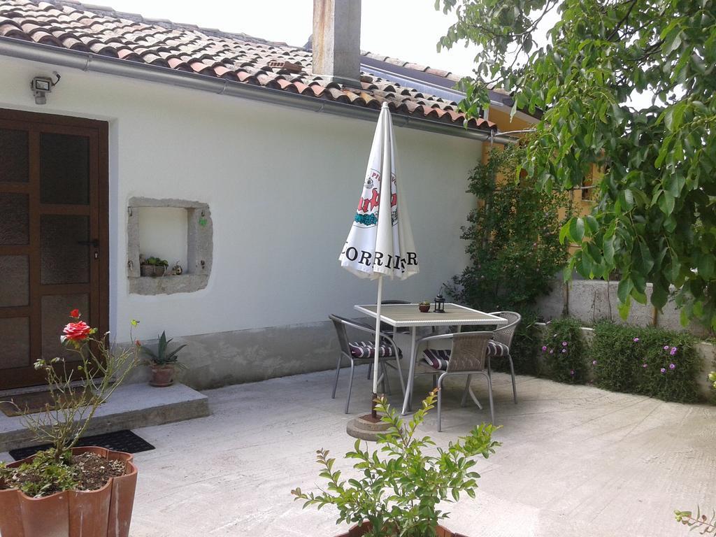 Apartment Bella Vista 2 Buzet Exterior photo